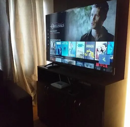 Two Bedrooms With Free Wifi, Netflix,youtube * Manila