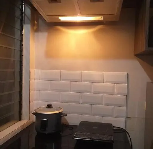 Two Bedrooms With Free Wifi, Netflix,youtube Apartment *