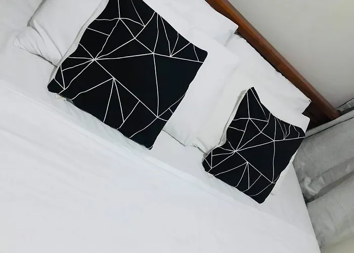Two Bedrooms With Free Wifi, Netflix,youtube *