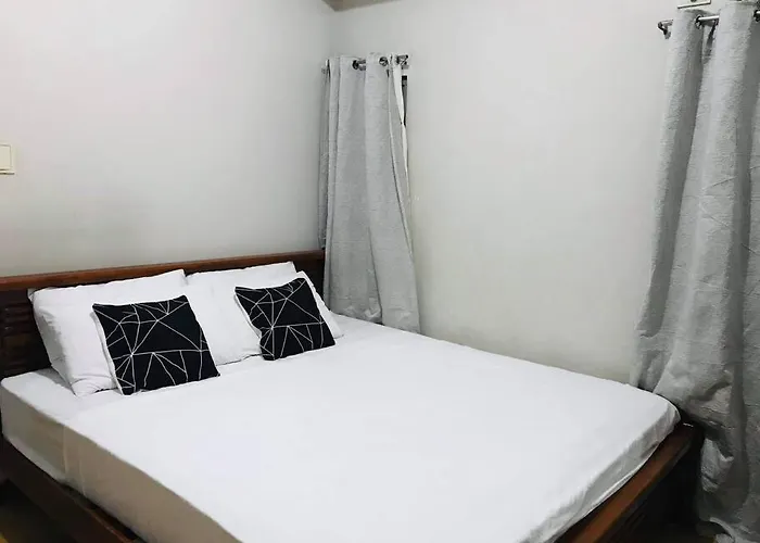 Two Bedrooms With Free Wifi, Netflix,youtube Manila