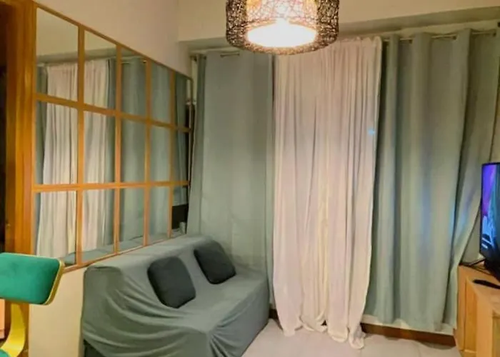 Two Bedrooms With Free Wifi, Netflix,youtube Apartment *